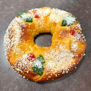 Roscón de brioche con fruta